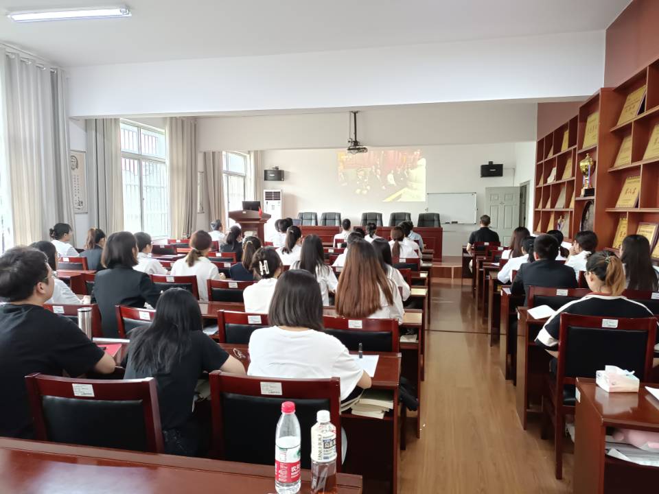 娱乐城注册
8教406会议室46人收看现场2.jpg